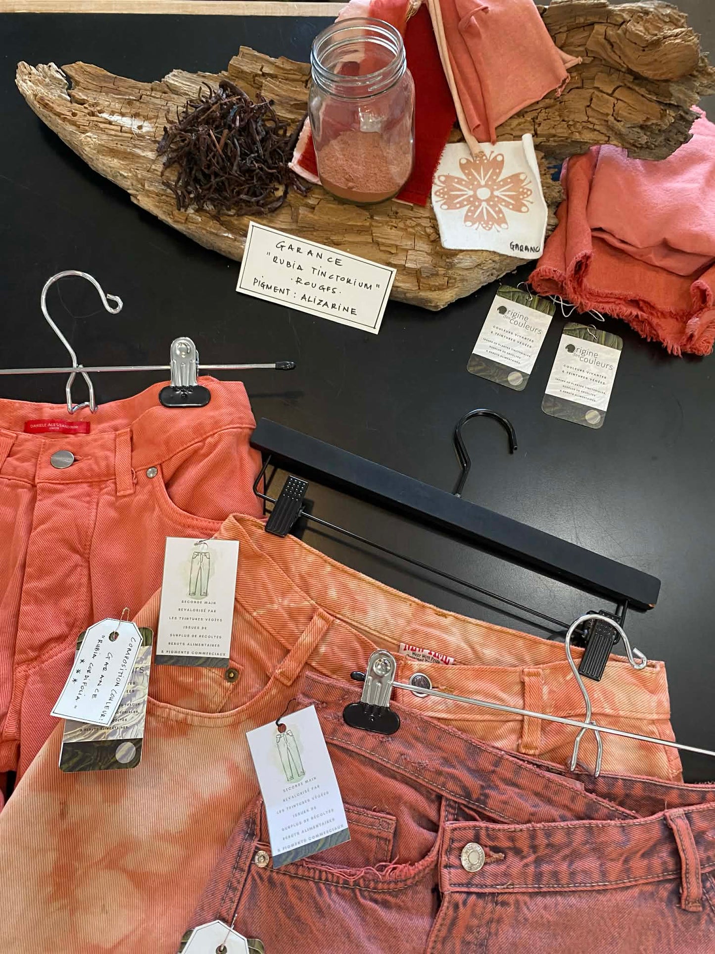 Revaloriser soi-même ses vêtements par la teinture textile végétale : ROSE INCANDESCENT
